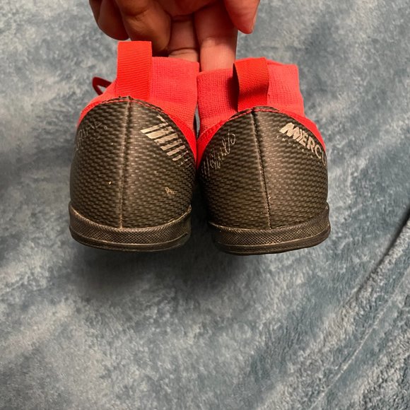 nike shoes - Picture 6 of 8